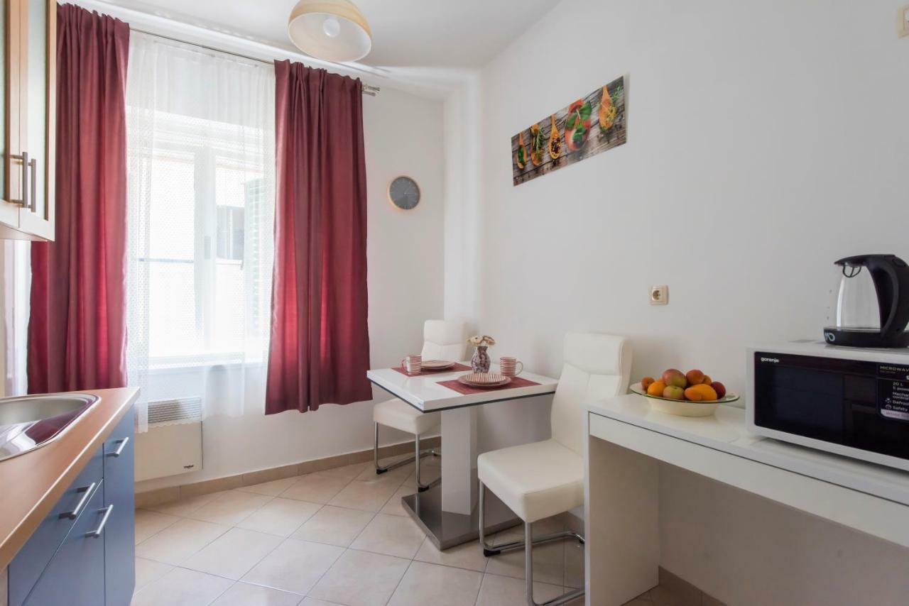 T&M Apartment With Parking In The Old Town Zadar Luaran gambar